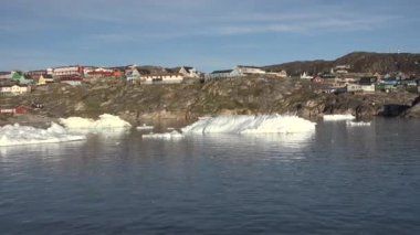 Denizden Grönland köyüne bak..
