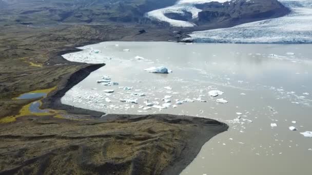 Groenlandia. Hielo y icebergs del glaciar - increíble paisaje de la naturaleza ártica . — Vídeo de stock