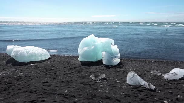 Groenlandia. Hielo y icebergs del glaciar - increíble paisaje de la naturaleza ártica . — Vídeo de stock