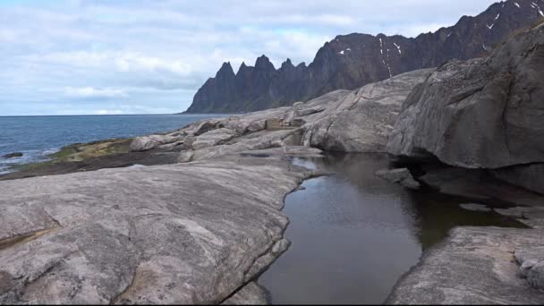 Norway.Unique paisagens da Ilha Senja . — Vídeo de Stock