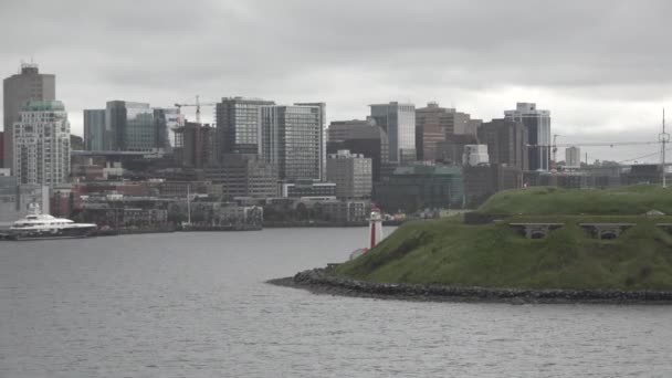 Canada. Een Halifax. Hoofdstad van de provincie Nova Scotia. De wolkenkrabbers in de stad. Stad van Glorie. — Stockvideo