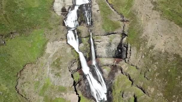 IJsland. Een land van watervallen en gletsjers. — Stockvideo