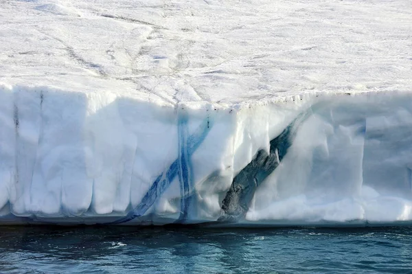 Drifting icebergs. Global warming. Climate change. Antarctica, Arctic. Greenland — Stock Photo, Image