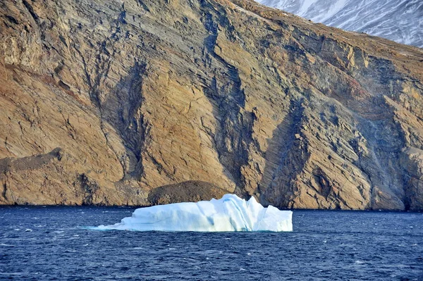 Icebergs à deriva. Aquecimento global. Alterações climáticas. Antártica, Árctico. Países Baixos — Fotografia de Stock