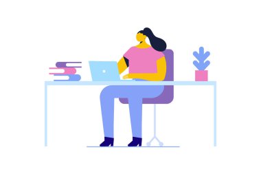 Kadın sandalyede bilgisayar laptop monitör önünde masada oturuyordu. Ofis resepsiyon masası ve iş yeri. Karikatür tarzı, beyaz arka plan üzerinde izole düz vektör çizim.