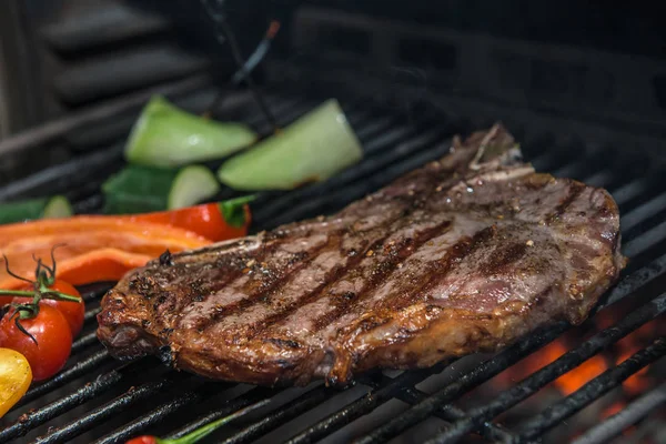 Club Steak Grilled Vegetables Being Prepared Josper Grill — Stock Photo, Image