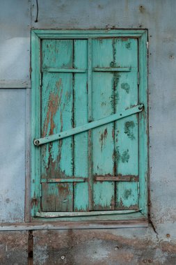 Eski Yeşil Shabby Kepenkler