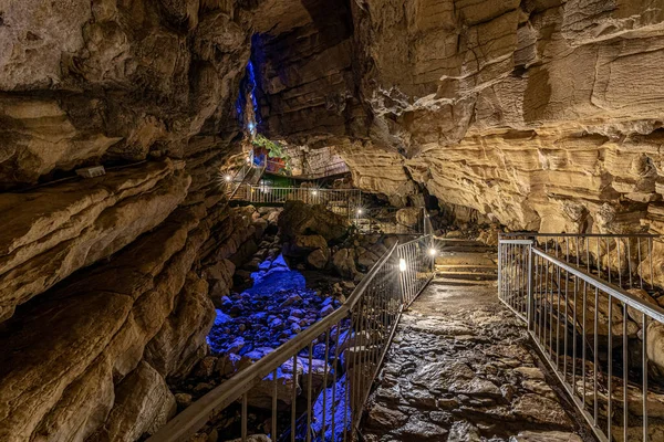 Rusia Sochi Cuevas Vorontsovskie Agosto 2020 Puentes Escaleras Para Turistas — Foto de Stock