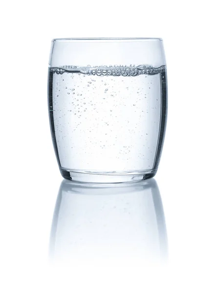 Glas Vatten Vit Backgound — Stockfoto