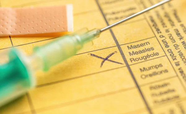 Internationellt vaccinationsintyg - mässling — Stockfoto