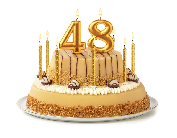 Pastel festivo con velas doradas - Número 48 — Foto de Stock