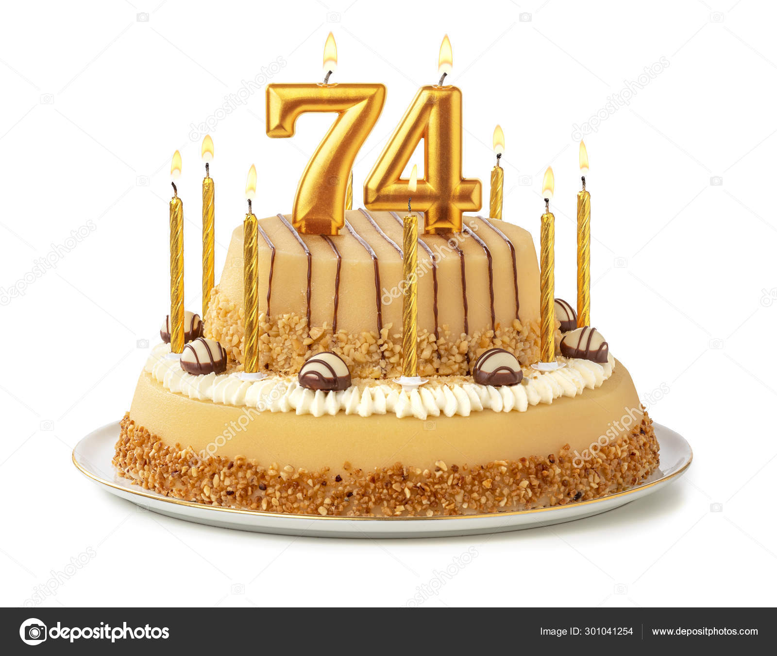 Gateau Festif Aux Bougies Dorees Numero 74 Image Libre De Droit Par Zerbor C
