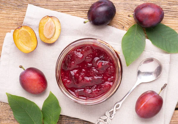 Plum Jam Jar Top View Fresh Fruits — Stock Photo, Image