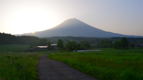日本富士宫市 Asagiri 高原的朝阳富士山 2018 — 图库视频影像