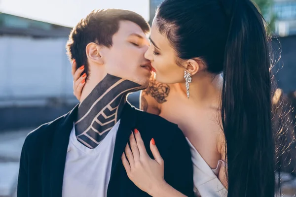 Kissing — Stock Photo, Image