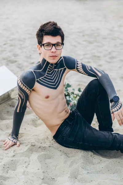 Guapo - foto de stock