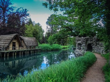 Bally eski saman evleri schoenenwerd İsviçre park