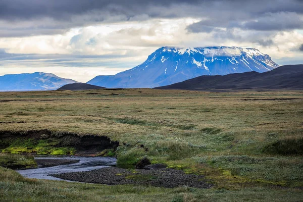 Amazing Paisagem Montanhosa Panorâmica Tiro Verão Iceland — Fotografia de Stock
