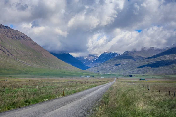 Incrível Paisagem Estrada Montesa Panorâmica Tiro Verão Iceland — Fotografia de Stock