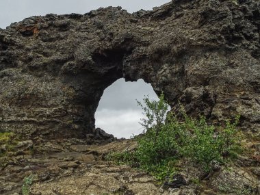 Dimmuborgir myvatn alanında yaz İzlanda üzerinde pencerede lav