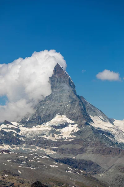 Luna Brillando Sobre Famoso Matterhorn Con Nubes Cielo Azul Hdr — Foto de Stock