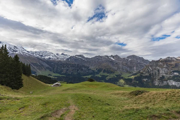 Пешие Прогулки Горе Брунни Энгельберге Швейцарских Альпах Летом — стоковое фото