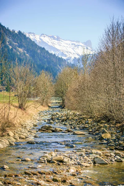 マールバッハ、エメンタール エントレブッフ スイス連邦共和国からの春の印象 — ストック写真