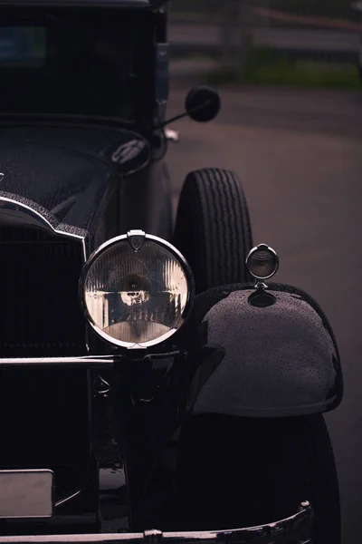 Vue détaillée de vieux phares de voiture vintage — Photo