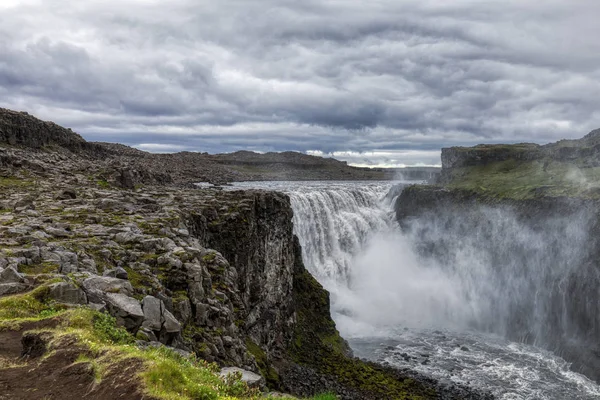 Krajinné Panorama Hafragilsfoss vodopád na Islandu — Stock fotografie