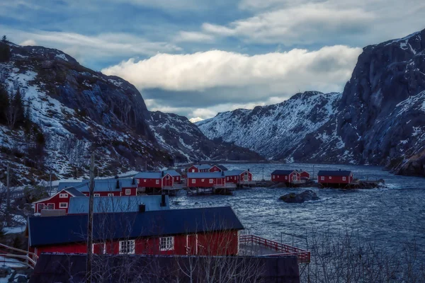 Atemberaubende Landschaft der Lofoten in Norwegen, wo sich der Ozean trifft — Stockfoto