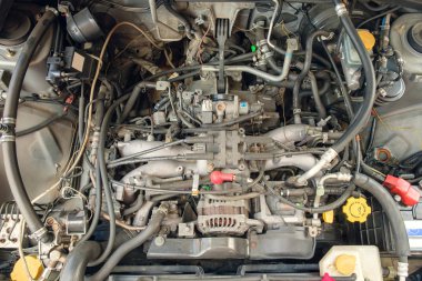 Araba motoru onarımı, motor parçaları