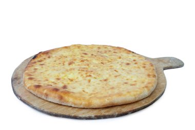 Gürcü yemek khachapuri izole ahşap masa, beyaz arka plan üzerinde 