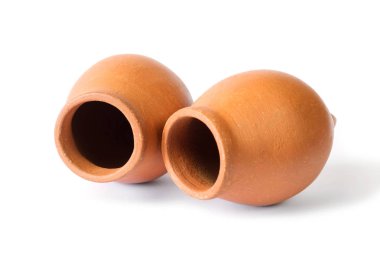 Gürcü geleneksel dekoratif testiler izole beyaz zemin üzerine şarap için