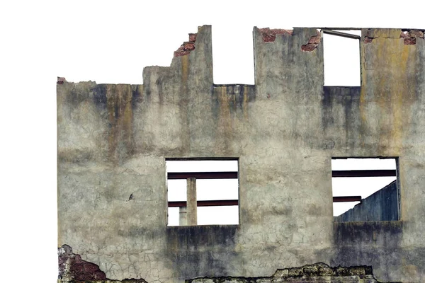分離された古い台無しにされた家の正面 — ストック写真