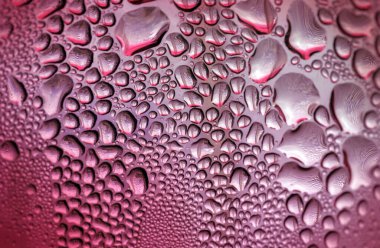 Renkli su damlaları soyut arkaplan