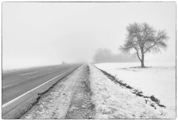 Car Goes Bad Road Fog — Stock Photo, Image