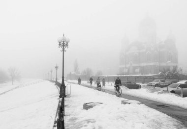 Sis, sis Waterfront insanlarda