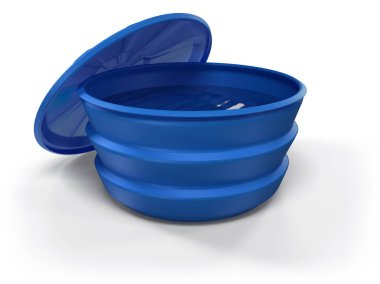 Moda plastik su tankı izole edilmiş arka planda kapalı ve açık
