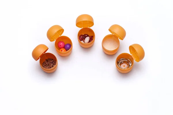 Ręcznie Robione Zabawki Dla Rozwoju Słuchu Plastikowe Pojemniki Kasza Fasola — Zdjęcie stockowe