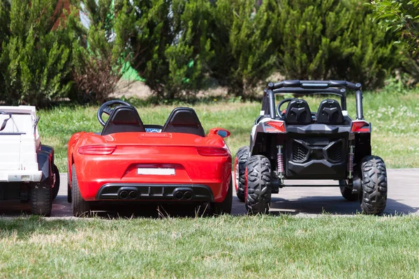 Parked Children Electic Cars Rent City Park — Stock Photo, Image