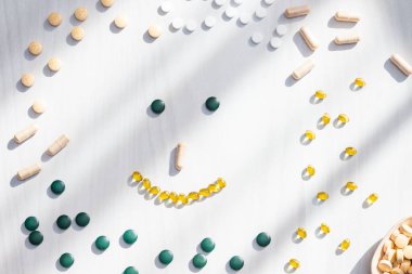 Vitaminler, takviyeler, sağlıklı yaşam konsepti..