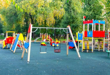 Genel parkta Çocuk Bahçesi. Rusya. Sonbahar.