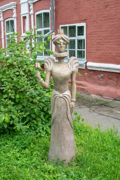 Skulptur Einer Mittelalterlichen Königin Ballkleid — Stockfoto