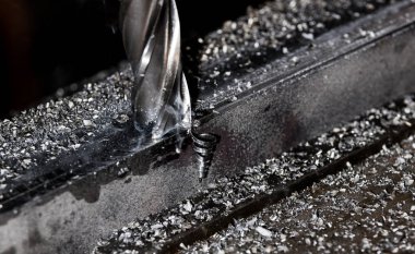 Bridgeport Cnc son değirmen sac talaşlı cips ve duman sondaki ile bir yığın bitirme