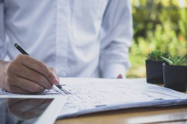 Evrak işleriyle ilgili bilgileri kapatıyoruz. İş finansmanı işi, profesyonel kalem kağıdı.
