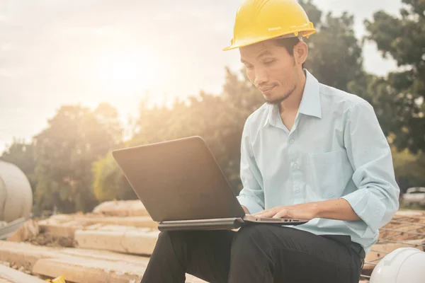 Engineering Construction Holding Computer Notebook Inspection Work Estate Building Project — Stock Photo, Image