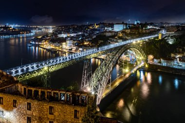 Ponte Porto oteli köprü Luis, gece görünümü