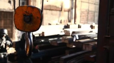 Eski terk edilmiş fabrikası özel atamasında elit force takım 