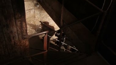Eski terk edilmiş fabrikası özel atamasında elit force takım 