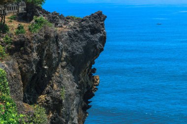 Bali Adası, Endonezya cliff ve mavi Hint Okyanusu'nda peyzaj